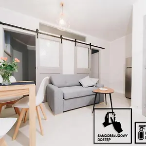 M6 Main Square Stylish One Bedroom , Kraków Polska