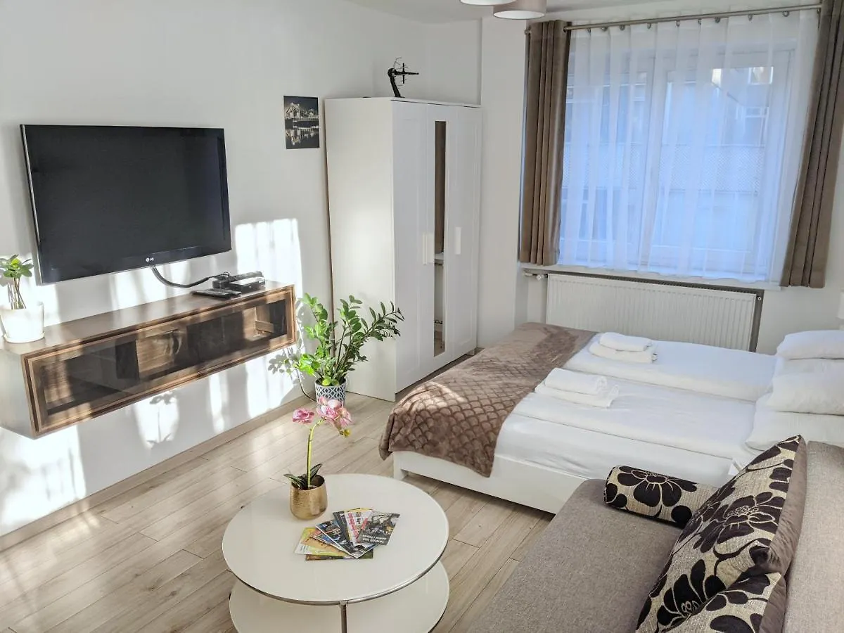 Apartament Rynek 40M2 Wroclaw Stare Miasto contacts